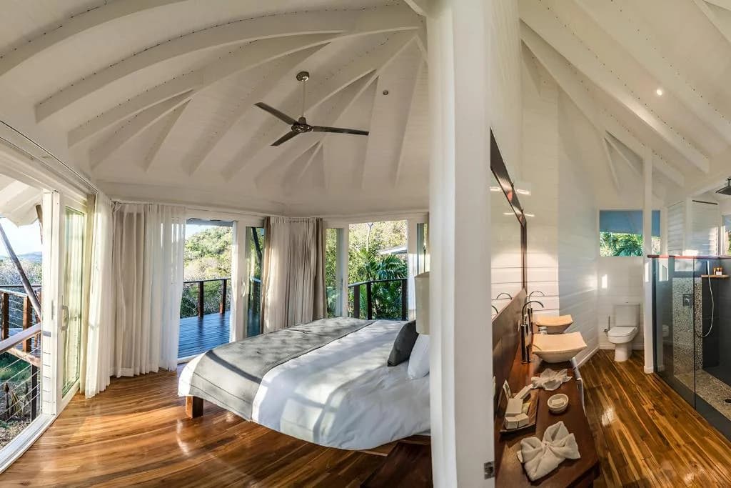 ⁠King Suite Sea View